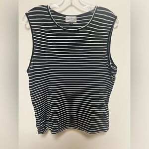 KASPER SIZE 8 BLACK & WHITE  SLEEVELESS CASUAL TOP